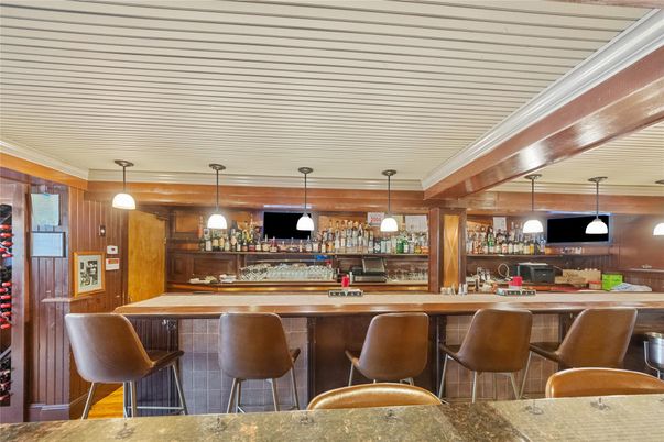 Interior, Pendant Lights, Wooden Walls