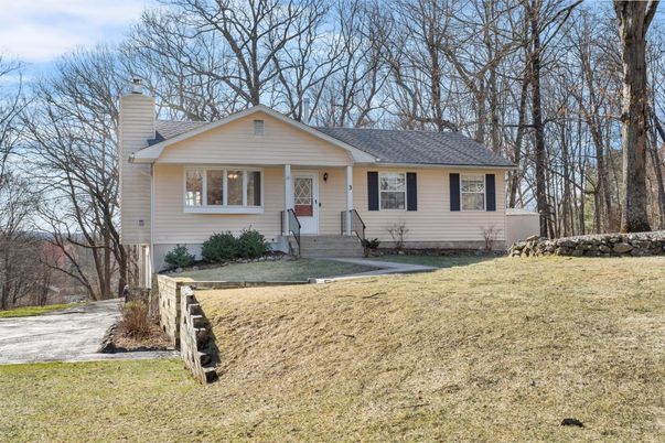 Backyard, Exterior, Facade, Split Level