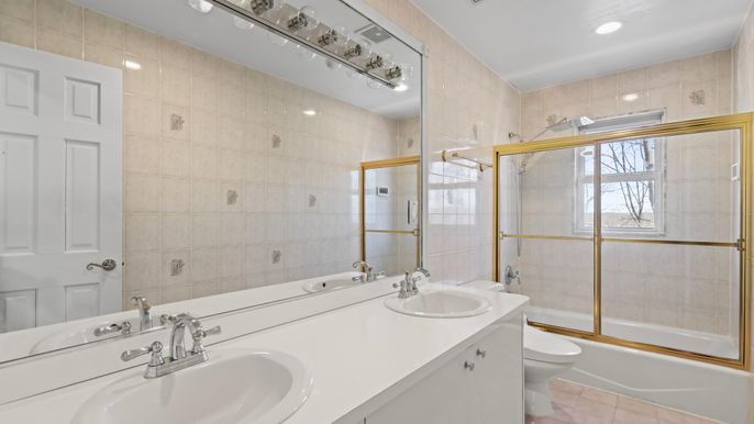 Bathroom, Dual Sink Vanities, Glass Shower, Interior, Recessed Lighting