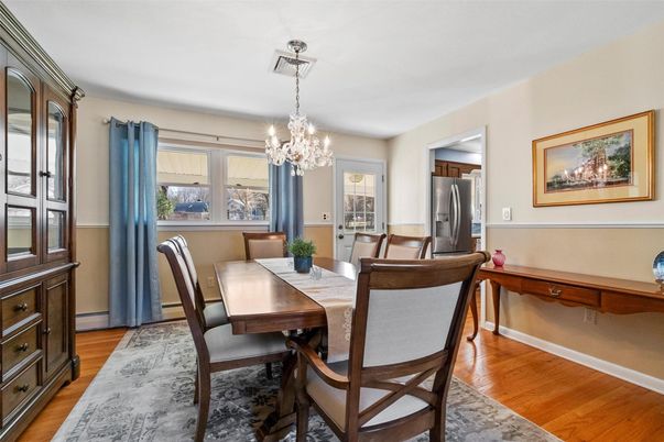 Chandelier, Dining room, Interior, Kitchen, Wood Texture Flooring