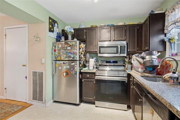 Interior, Kitchen, Stainless Steel Appliances