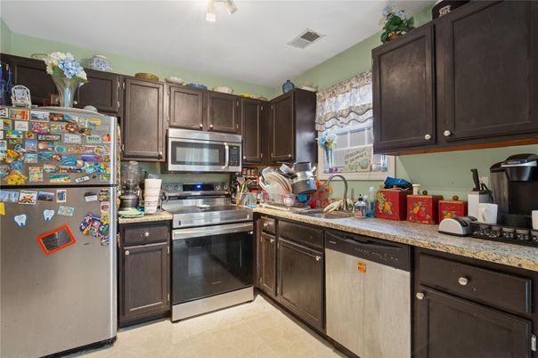 Interior, Kitchen, Stainless Steel Appliances