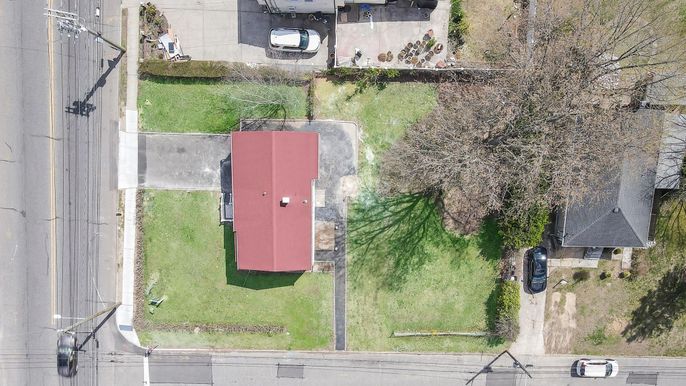 Exterior, Drone