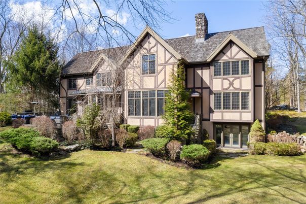 Exterior, Facade, Tudor Revival