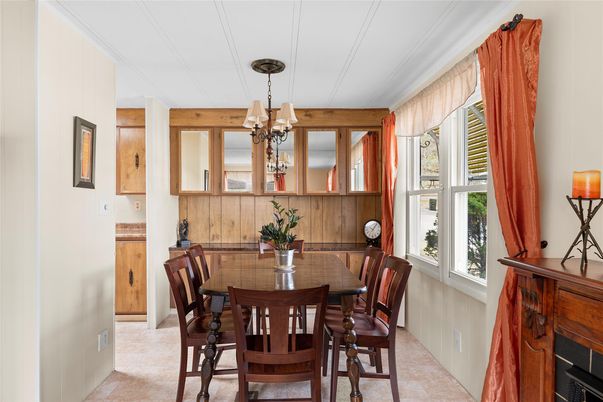 Chandelier, Dining room, Interior