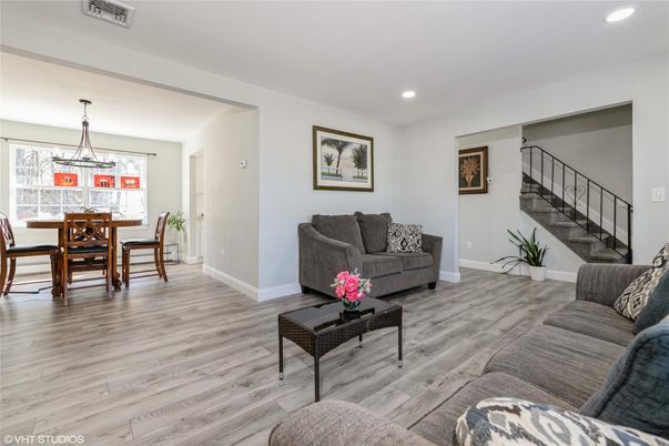 Dining room, Interior, Living room, Pendant Lights, Recessed Lighting, Wood Texture Flooring