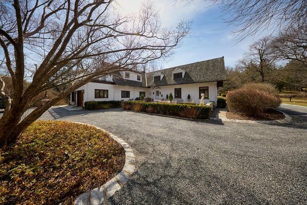 Backyard, Exterior, Facade, Cape Cod