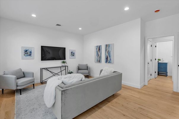 Interior, Living room, Recessed Lighting, Wood Texture Flooring