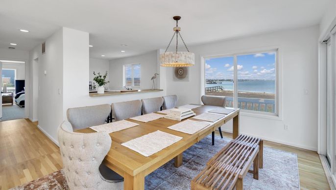 Dining room, Interior, Pendant Lights, Recessed Lighting, Water, Wood Texture Flooring