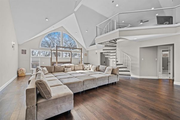 Interior, Living room, Recessed Lighting, Wood Texture Flooring