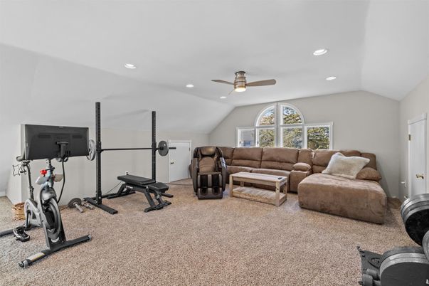 Fitness Equipment, Interior, Living room, Recessed Lighting