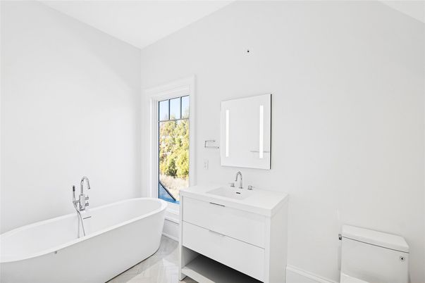 Bathroom, Free Standing Baths, Interior