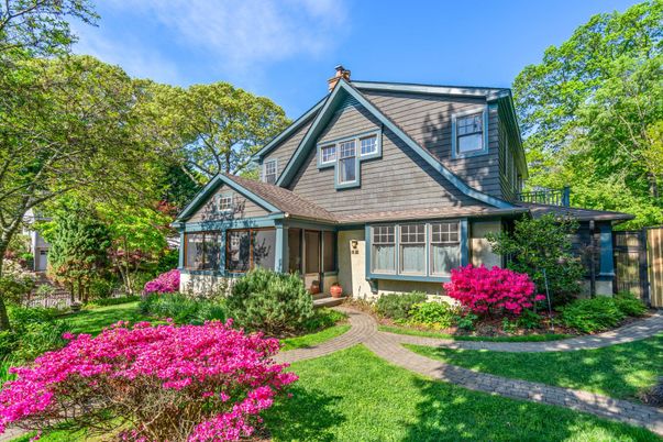Exterior, Facade, Tudor Revival