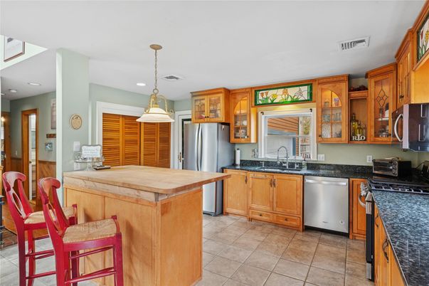 Interior, Kitchen, Pendant Lights, Recessed Lighting, Stainless Steel Appliances