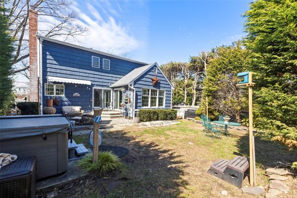 Backyard, Exterior, Hot Tub