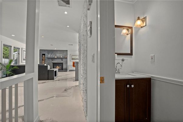 Bathroom, Fireplace, Interior, Recessed Lighting
