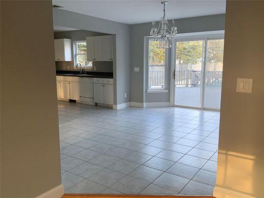 Chandelier, Interior, Kitchen