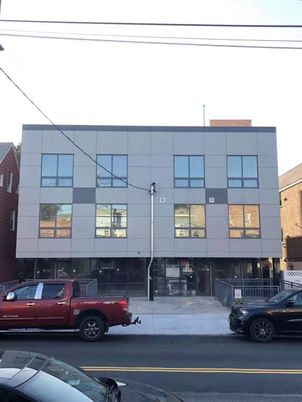 Exterior, Facade, Modern