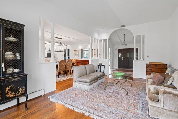 Dining room, Interior, Living room, Pendant Lights, Recessed Lighting, Wood Texture Flooring