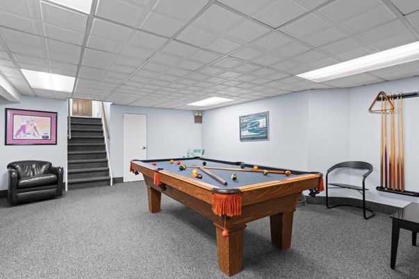 Billiard Table, Game Room, Interior, Recessed Lighting