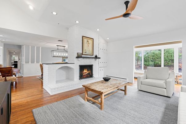 Fireplace, Interior, Living room, Pendant Lights, Recessed Lighting, Wood Texture Flooring