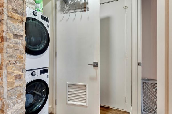Interior, Stone Walls, Utility Closets, Washer