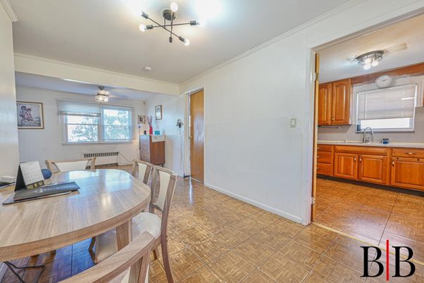 Dining room, Interior