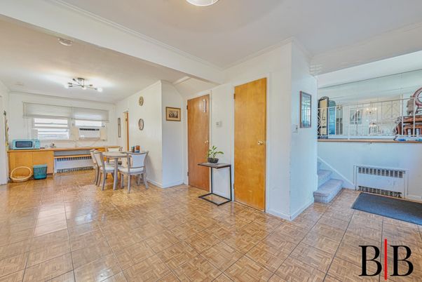 Dining room, Interior