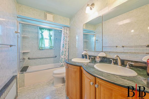 Bathroom, Dual Sink Vanities, Glass Shower, Interior