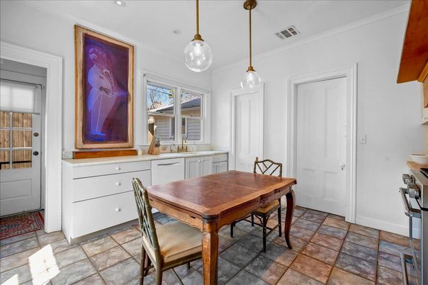 Dining room, Interior, Pendant Lights