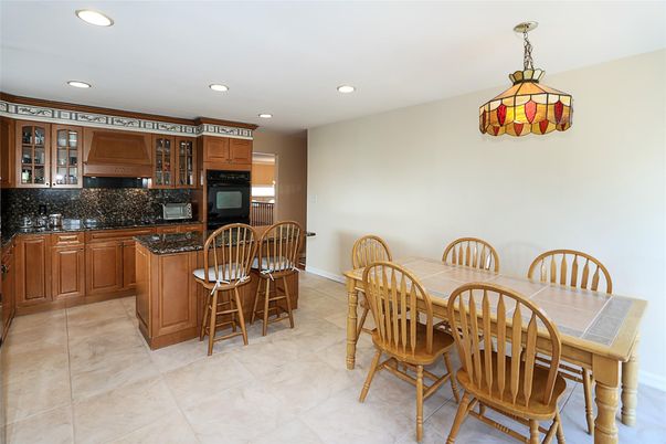 Dining room, Interior, Kitchen, Recessed Lighting