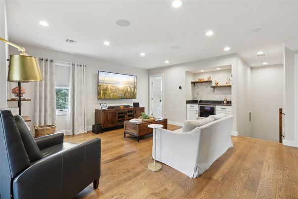 Interior, Living room, Recessed Lighting, Wood Texture Flooring