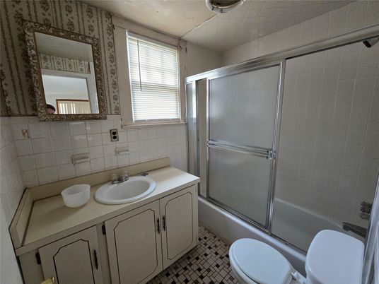 Bathroom, Dual Sink Vanities, Glass Shower, Interior