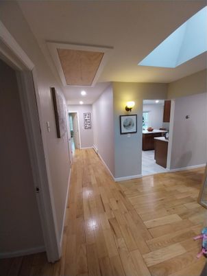 Interior, Recessed Lighting, Wood Texture Flooring