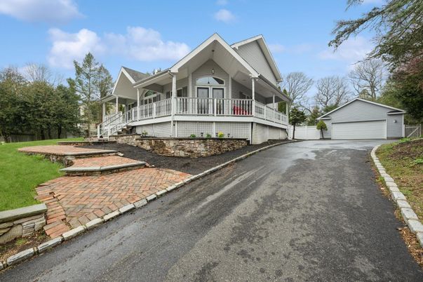 Backyard, Detached Garage, Exterior