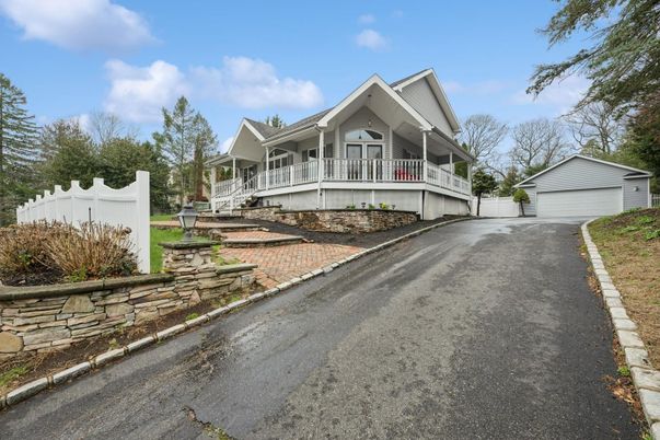 Detached Garage, Exterior, Facade, Queen Anne Victorian