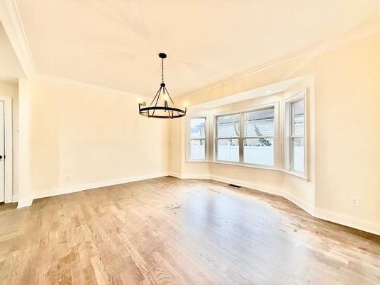 Chandelier, Empty room, Interior, Pendant Lights, Wood Texture Flooring