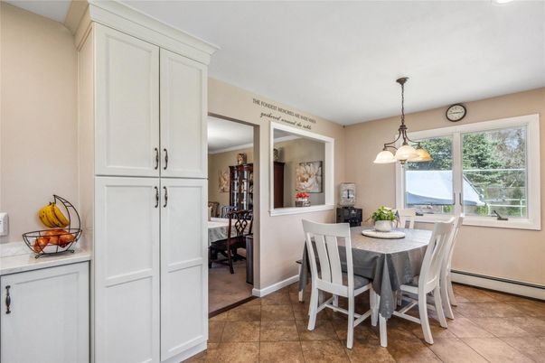 Dining room, Interior, Pendant Lights