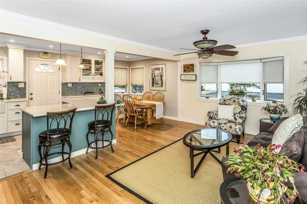 Dining room, Interior, Kitchen, Living room, Pendant Lights, Recessed Lighting, Wood Texture Flooring