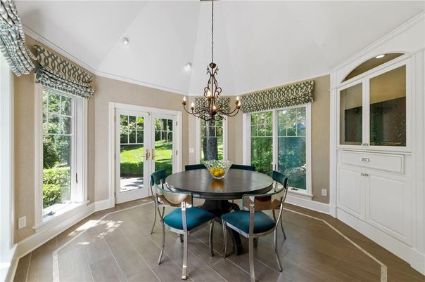 Chandelier, Dining room, Interior, Recessed Lighting, Wood Texture Flooring