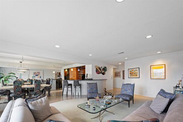 Dining room, Interior, Living room, Pendant Lights, Recessed Lighting