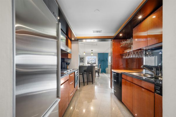 Dining room, Interior, Kitchen, Pendant Lights, Recessed Lighting, Stainless Steel Appliances