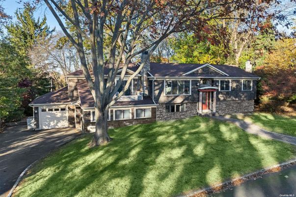 Attached, Exterior, Facade, Brick Facade, Cape Cod