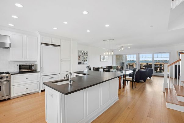 Dining room, Interior, Kitchen, Living room, Pendant Lights, Recessed Lighting, Stainless Steel Appliances, Wood Texture Flooring
