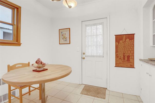 Dining room, Interior