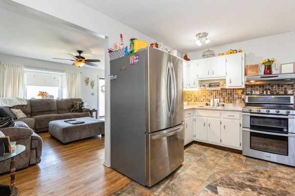 Interior, Kitchen, Living room, Stainless Steel Appliances, Wood Texture Flooring