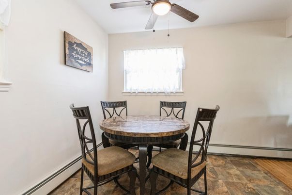 Dining room, Interior