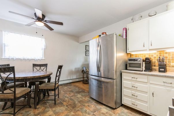 Dining room, Interior, Kitchen, Stainless Steel Appliances, Wood Texture Flooring