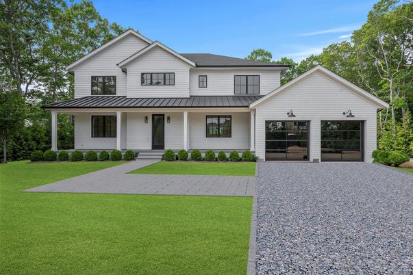 Attached, Exterior, Facade, Farmhouse