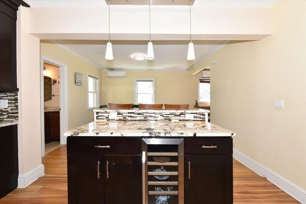 Interior, Pendant Lights, Wood Texture Flooring